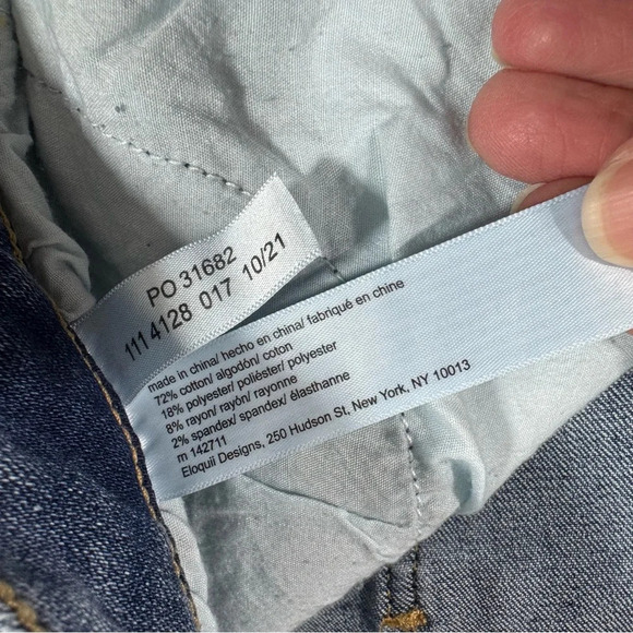 Eloquii Naomi Flare Jeans Size 26 Ripped Knee - Picture 4 of 9